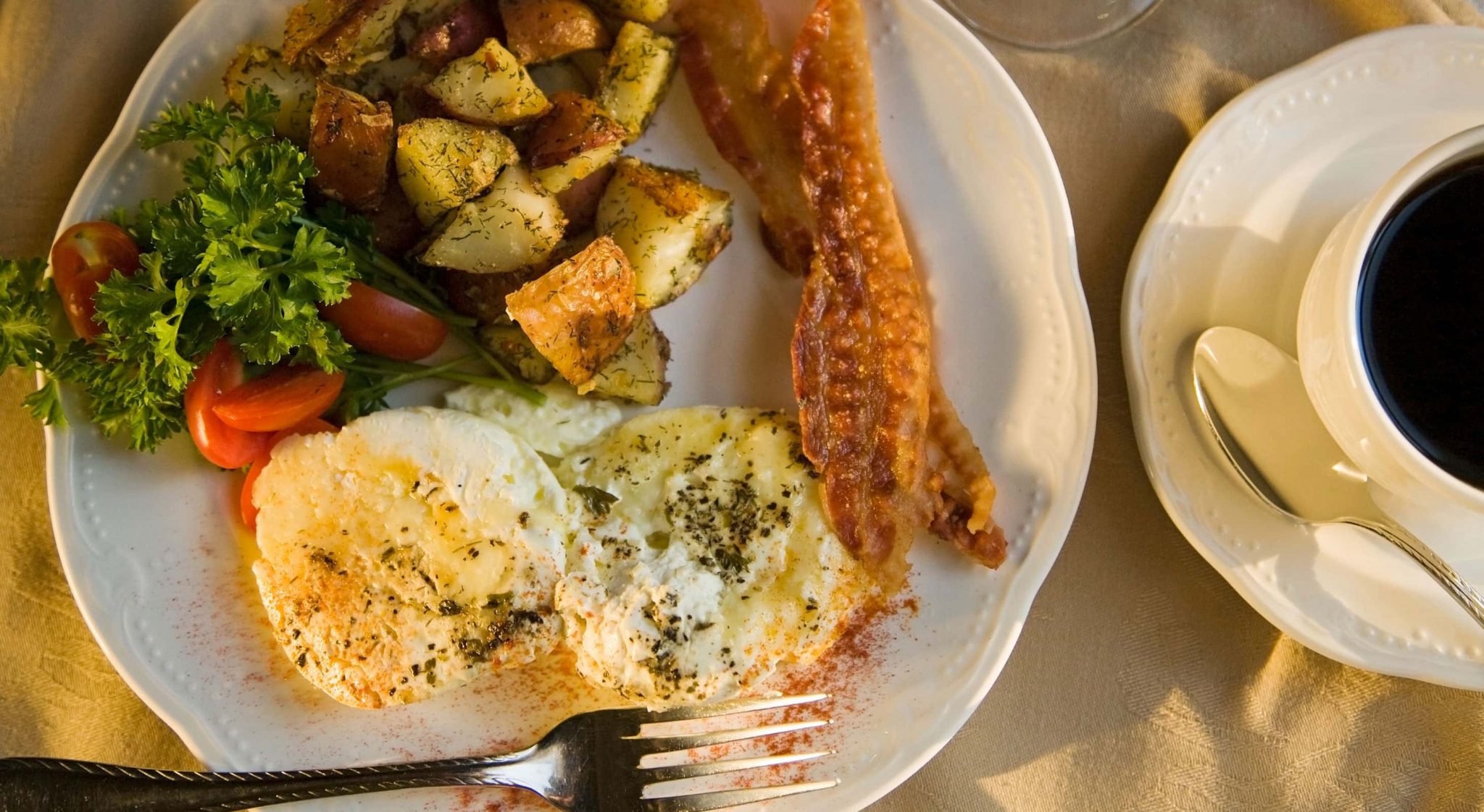 Rockland, Maine B&B | Deluxe Multi-Course Breakfast Served Daily